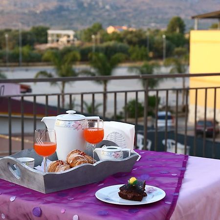 Solarino Il Giardino Delle Calendule B&B المظهر الخارجي الصورة