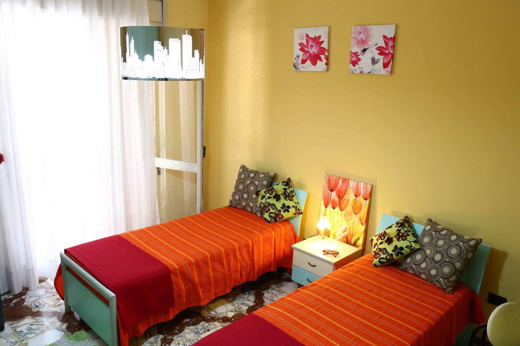 Solarino Il Giardino Delle Calendule B&B المظهر الخارجي الصورة